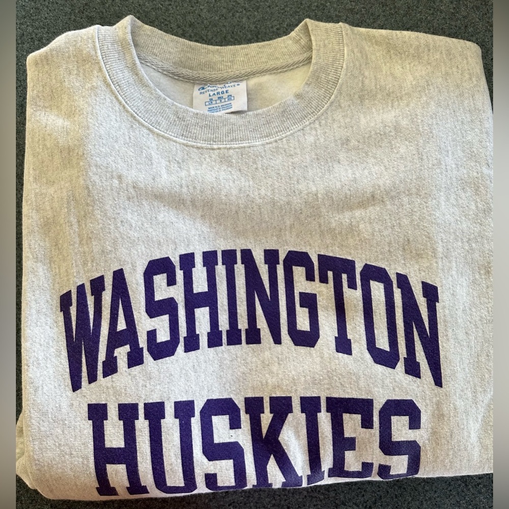 Washington Huskies Champion Reverse Weave sweatshirt